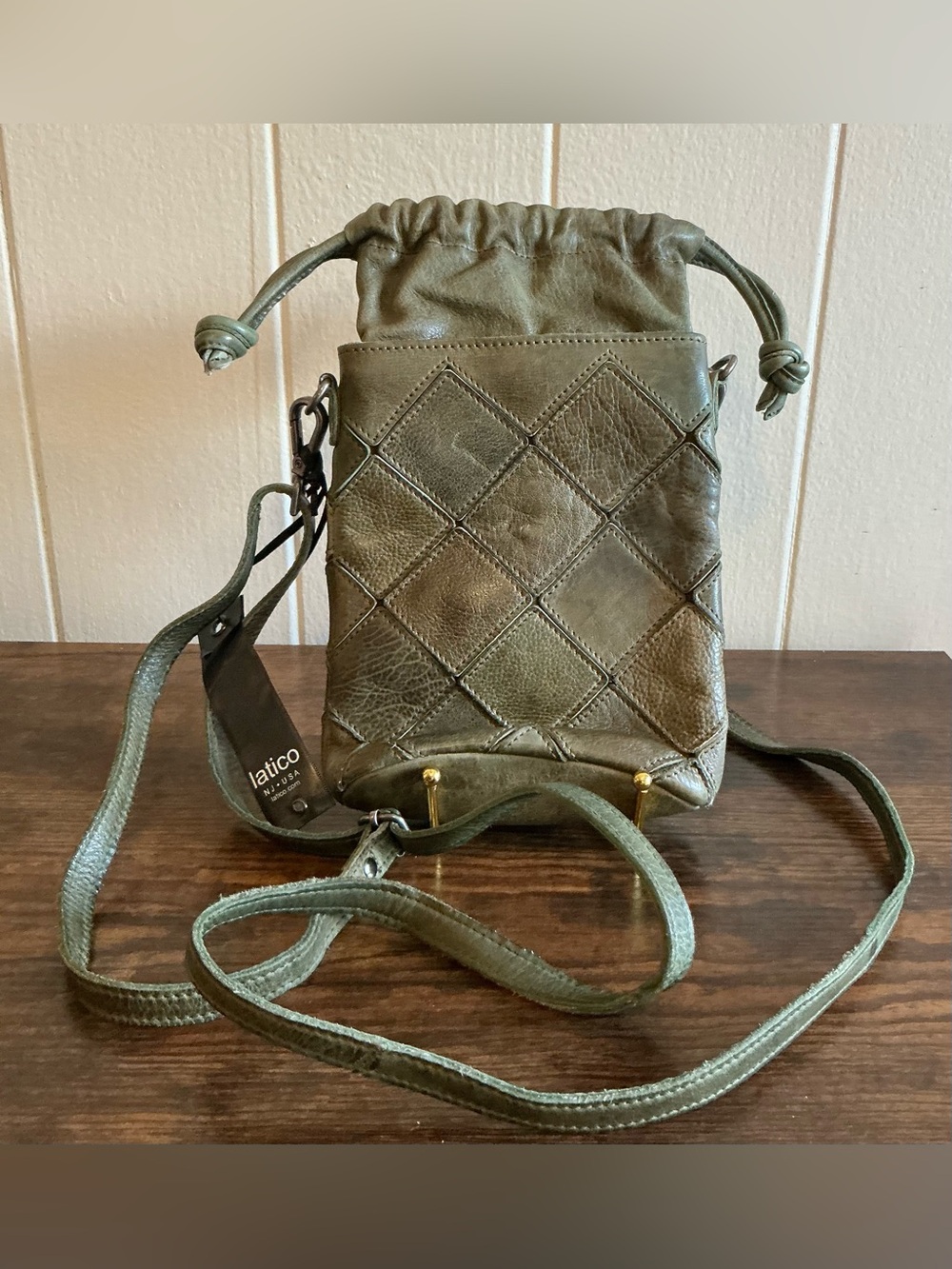 a Rare NWT Leather olive green Latico Payne Crossbody Handbag Bag